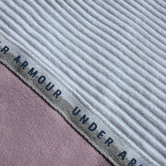 Under Armour Pink and White fleece 🌸 - Picture 6 of 7